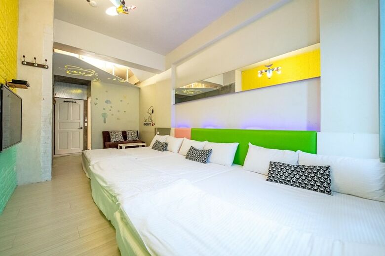 Hotel Treasure House