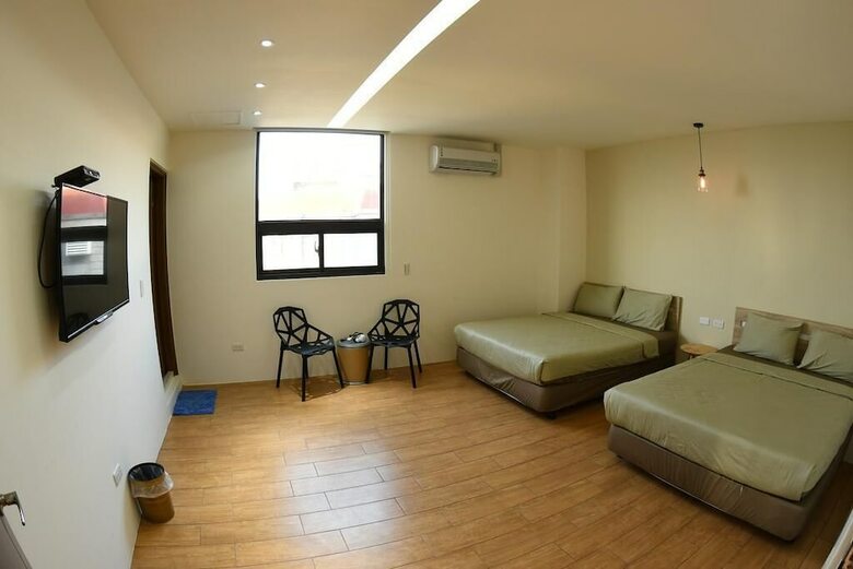 Bed & Breakfast Living My Life Hostel