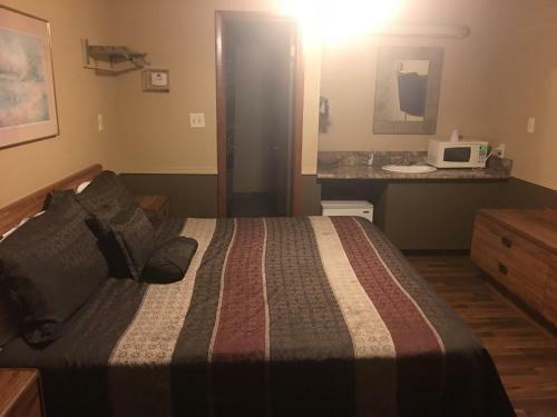 Blue Spruce Motel