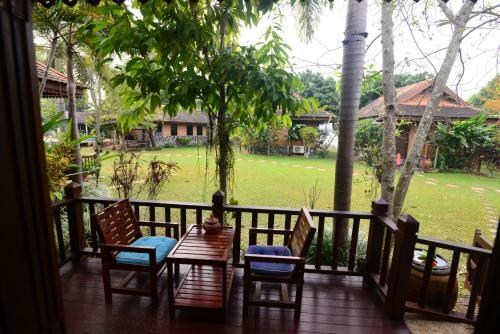 Viang Yonok Hotel, Restaurant, Sports Club