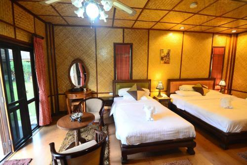 Viang Yonok Hotel, Restaurant, Sports Club