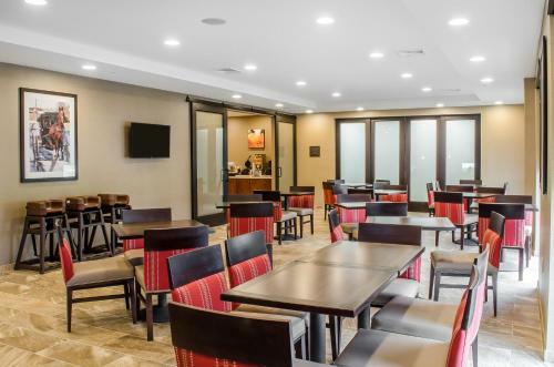 Hotel Comfort Suites Manheim - Lancaster