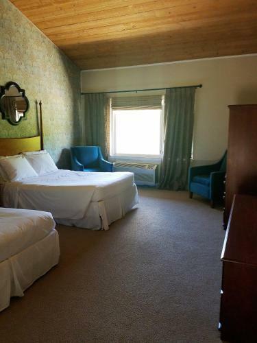 Posada High Meadows Inn