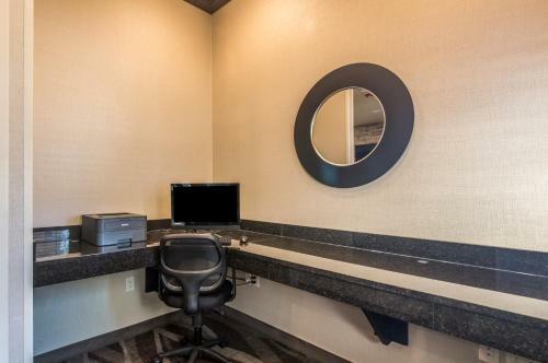 Hotel Cobblestone Inn & Suites - Lakin
