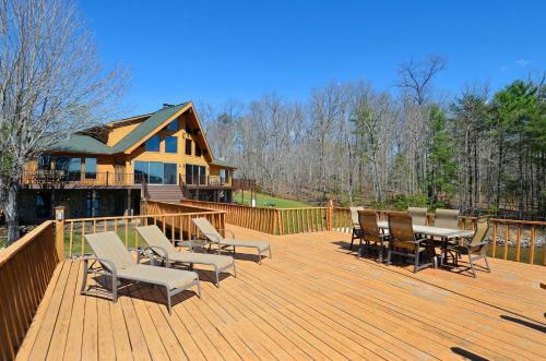 Villa Mystic Mountain W/ Log Cabin