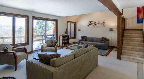 Saltbox By Carefree Quechee Vacations