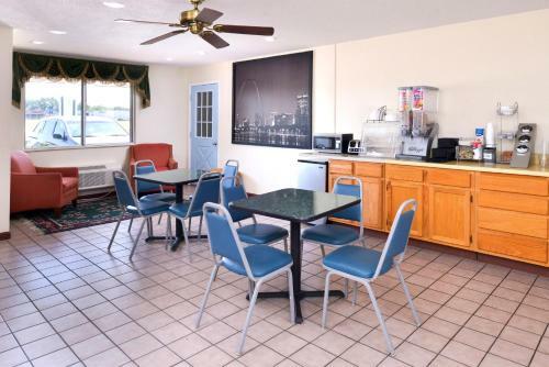 Motel Americas Best Value Inn Sullivan