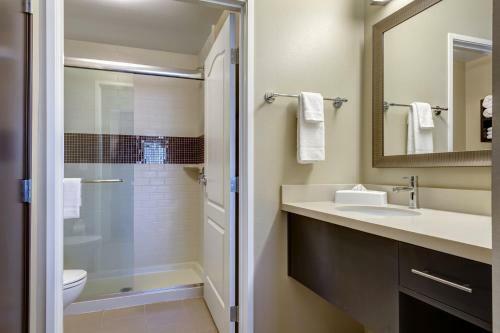Hotel Staybridge Suites St. Louis-westport