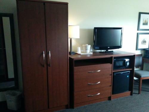 Hotel Americinn By Wyndham Princeton Mn