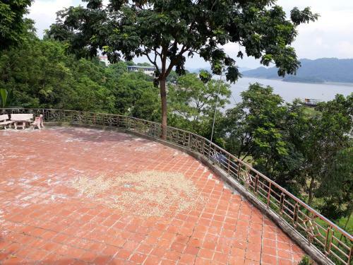 Ha Thai Ecolodge Nui Coc Lake