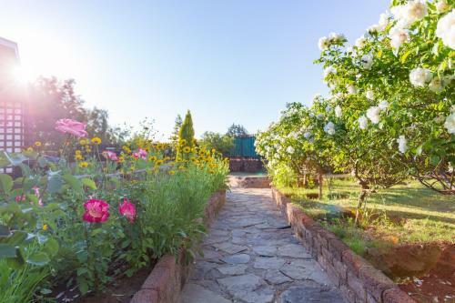 Hostal Sunrose Group Of Guesthouses