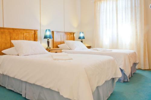 Hostal Sunrose Group Of Guesthouses