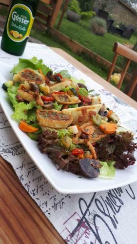 Hostal 'kleine Welt' Almpension & Gastst�berl