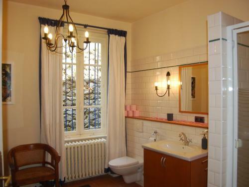Charming Holiday Home In Etables With Swimming Pool