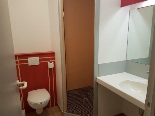 Hotel H�tel Les Rives D'allier