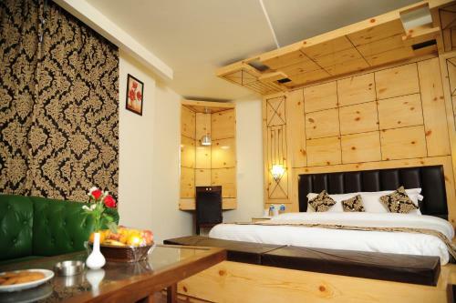 Hotel Grand Sharan