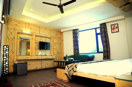 Hotel Grand Sharan
