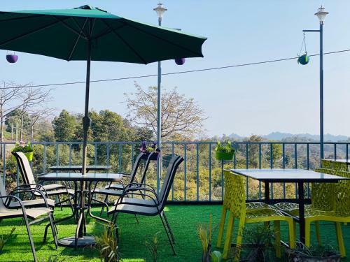 Hotel Kohinoor And Restaurant