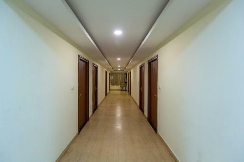Hotel Oyo 23687 Kumaran Millennium Residency