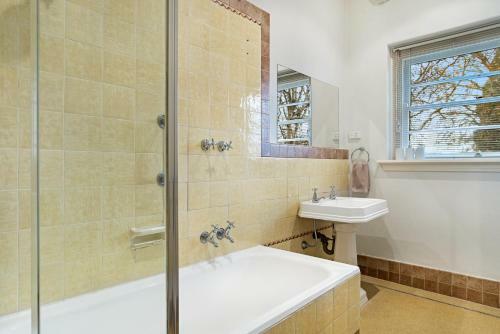 Captains Retreat B&b, Cottages And Apartments