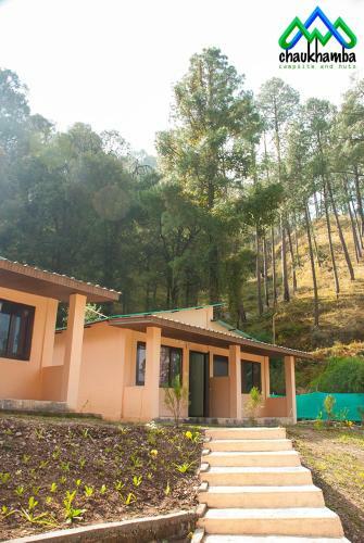 Hotel Chaukhamba Camps & Huts