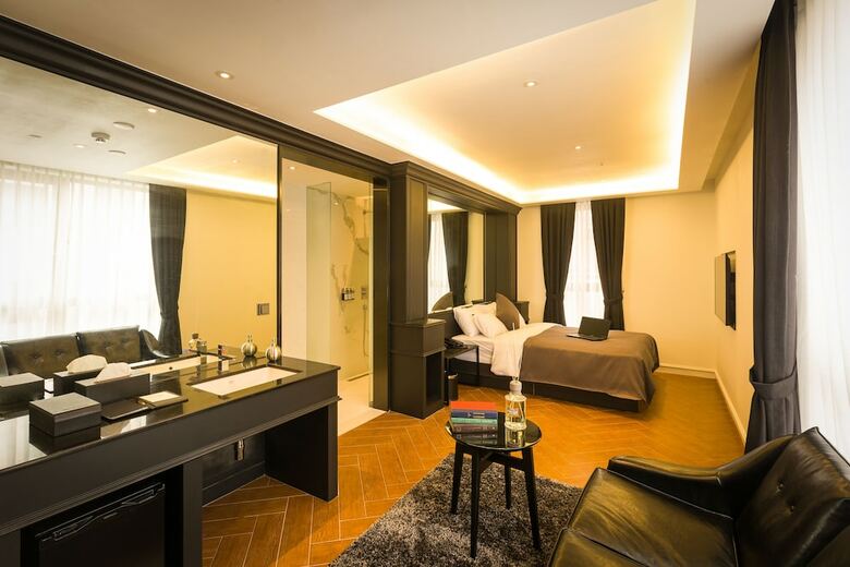 Trang Blue Hotel