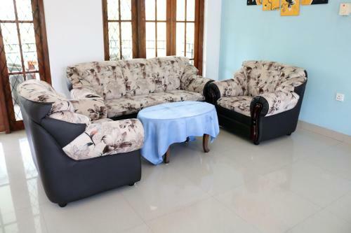 Hotel Margosa Lake Resort