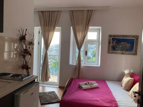 Hostal Guesthouse Maritimo