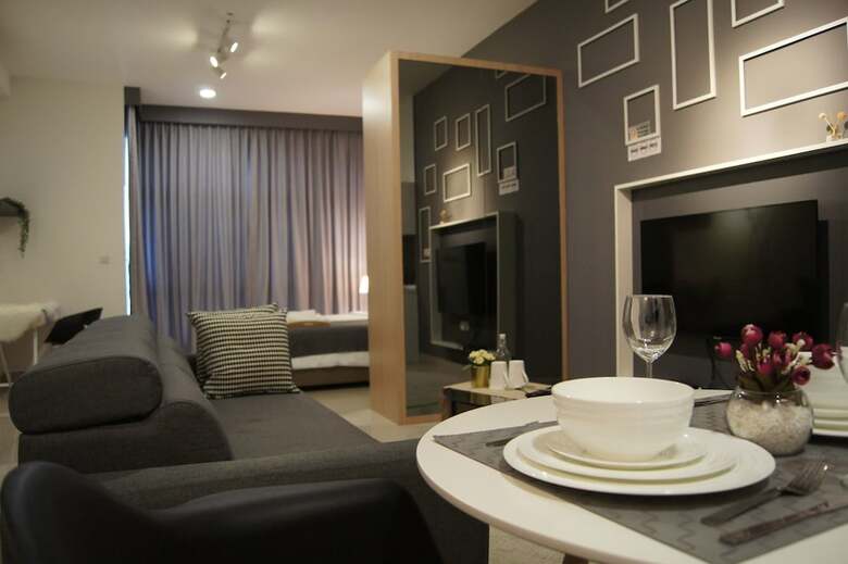 Hotel Twin Galaxy Suites By Iconic Bliss