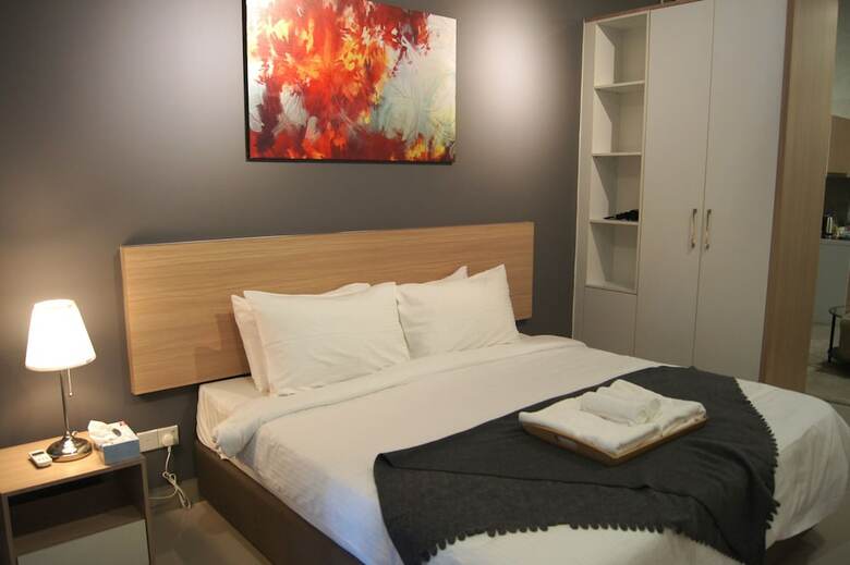 Hotel Twin Galaxy Suites By Iconic Bliss