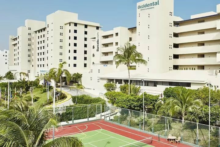 Hotel Occidental Tucanc�n