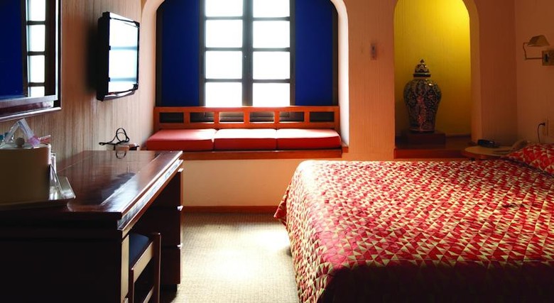 Hotel Misi�n Express Zona Rosa