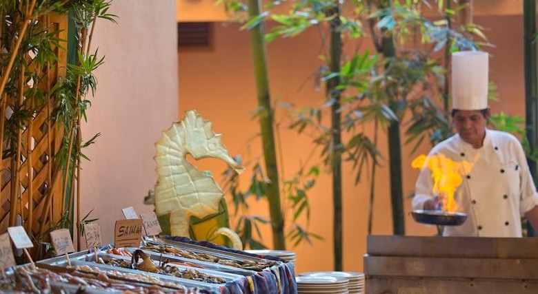 Hotel Golden Crown Paradise