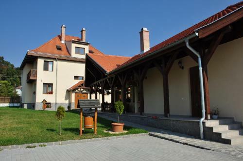 Aparthotel Anna Apartmanh�z
