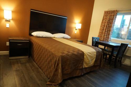 Motel Maywood Inn