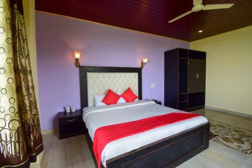 Hotel Oyo 43476 Vatika Resort