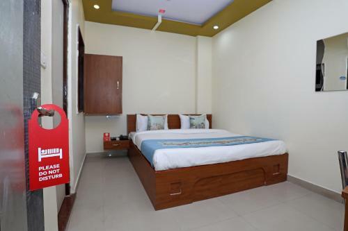 Oyo 10413 Hotel Royal Plaza