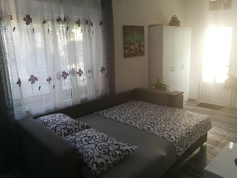 Apartamento Old House Morinj-tara
