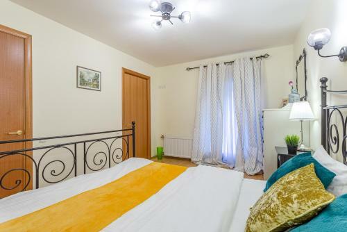 Peter The Great Apartment Near Hermitage With Sauna