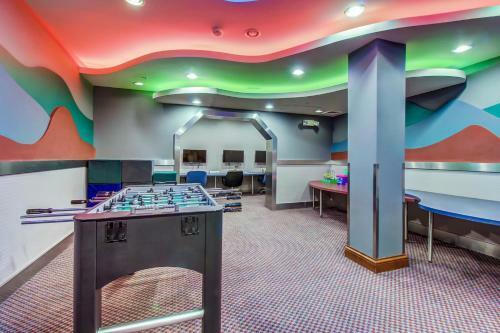 Powderhorn Lodge 419: Spearmint Suite