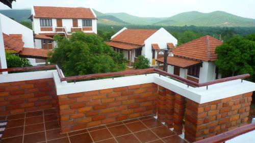 Hotel Kadambavanam Ethnic Village Resort