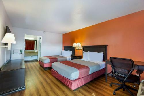 Hotel Motel 6 West Columbia Airport