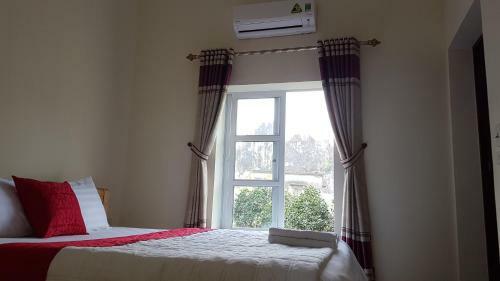 Tam Coc Mountain Lake Homestay