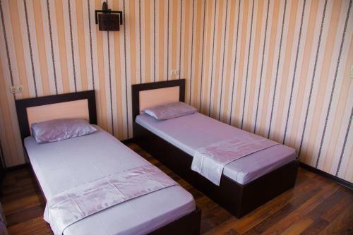 Hostal Nikos Hotel
