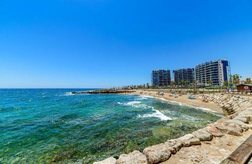 Punta Prima Apartment Sleeps 4 Pool Wifi
