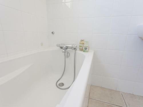 Cozy Villa In Aigne With Private Pool And Jacuzzi