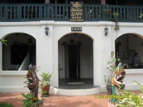 Hostal Sayo Naga Guesthouse