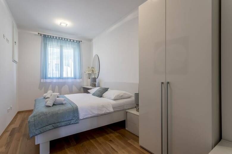 Apartments Lea