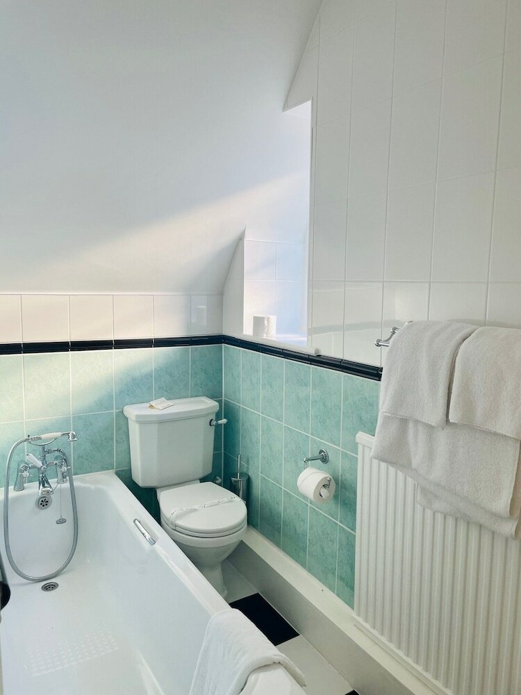 Ebury Hotel