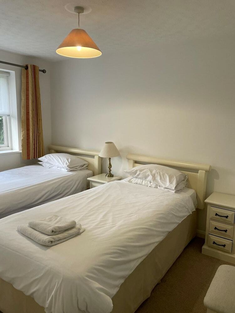 Ebury Hotel